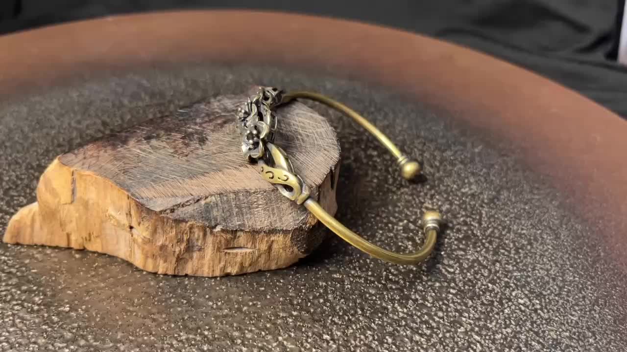 Vintage Brass 3D Flower Bracelet Retro Copper Adjustable Bracelet Gift