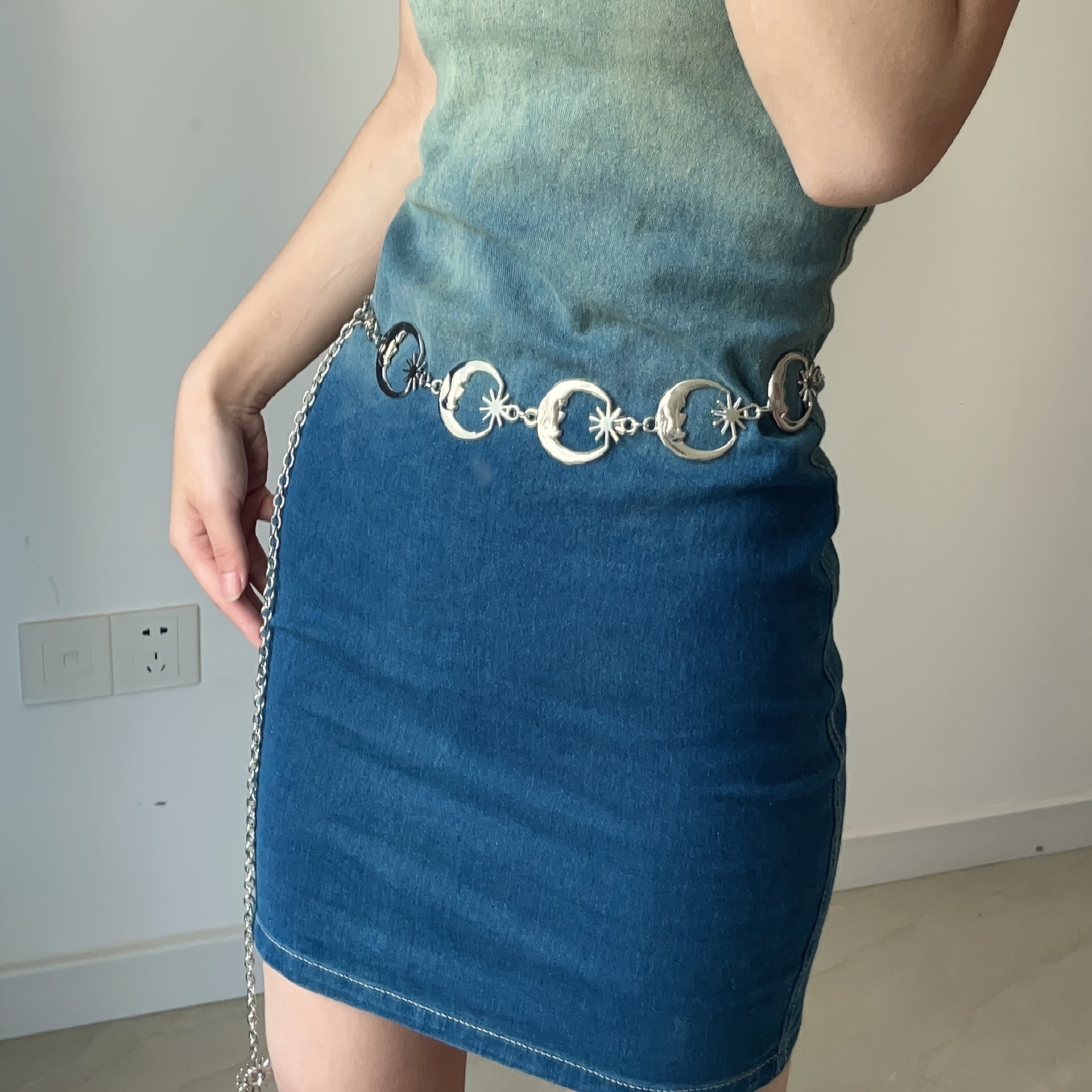 Vintage Style Moon Waist Chain Belt