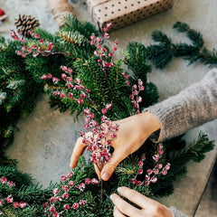 8pcs Red Artificial Berry Picks for Christmas Tree Wreath Garland Decor