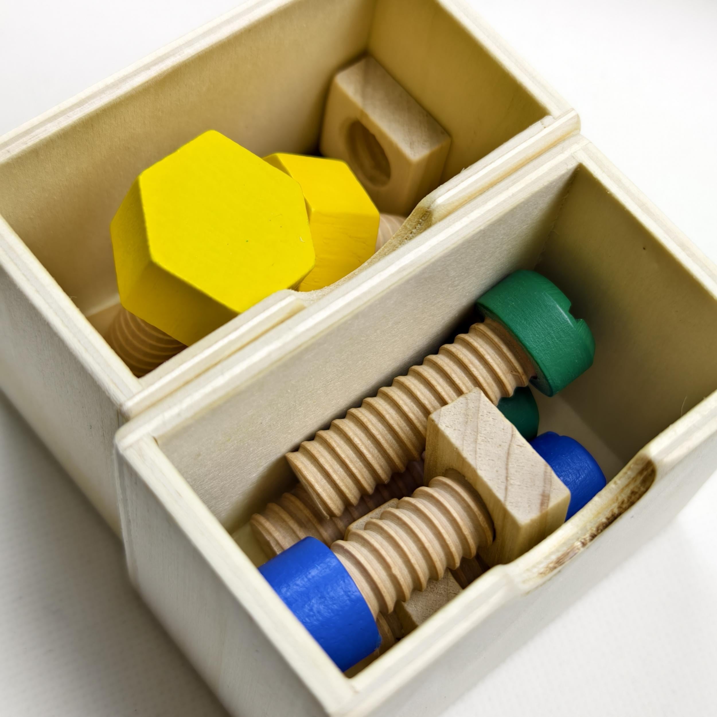 Wooden Children DIY Hand Lifting Tool Box Toy