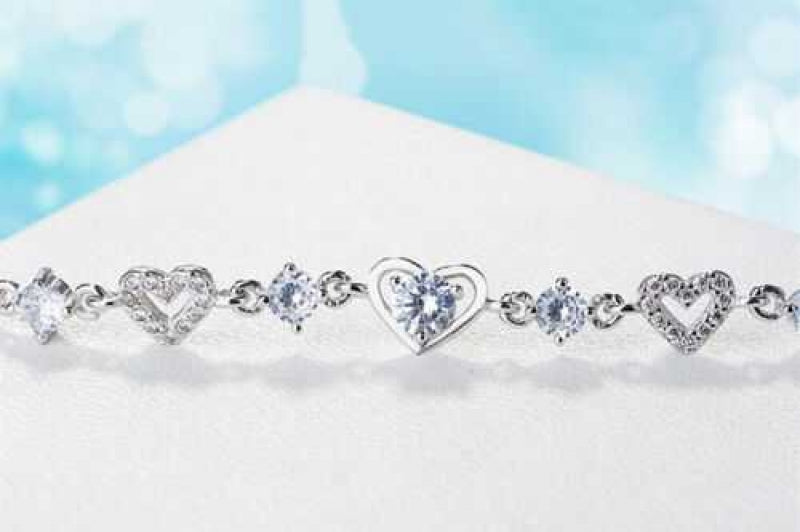 Women's Silver Plated Heart Chain Bracelet With Cubic Zirconia