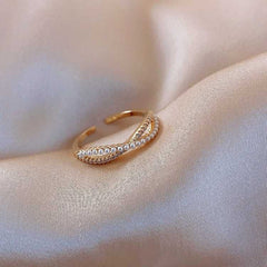 Women's Criss Cross Infinity Open Ring With Pearl And Zircon