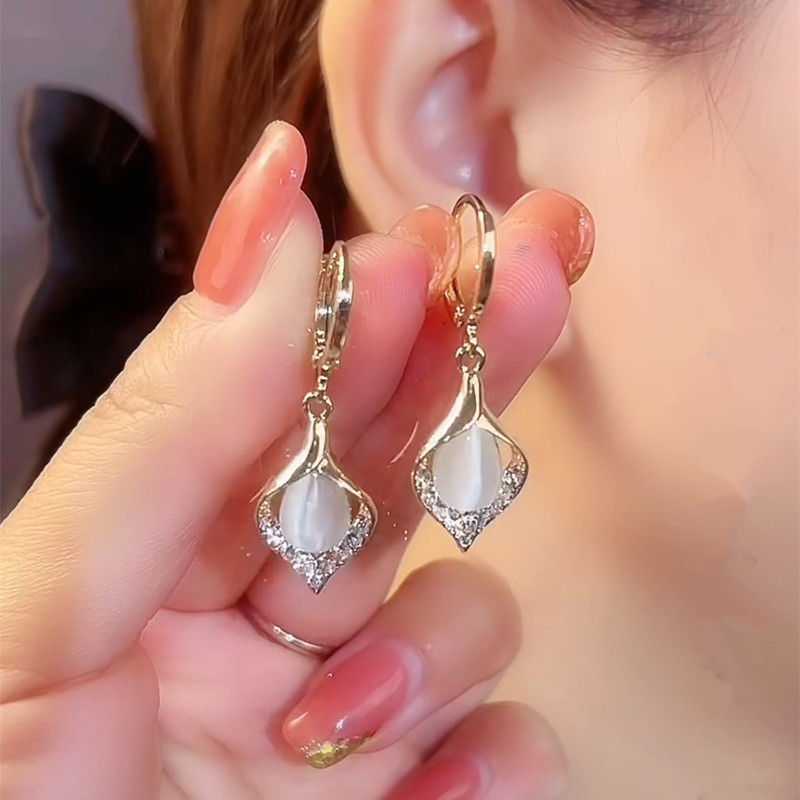 Women's Gold Plated Tulip Petal Opal Zircon Drop Earring