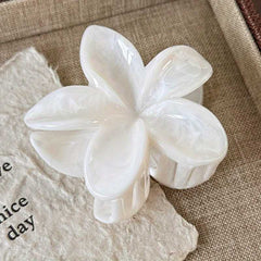 Elegant Floral Hair Claw Clip Medium Size Single Piece Acrylic Chic Design