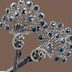 Vintage Rhinestone Decorative Hair Clip Designed As A Twist Hair Bun For Women