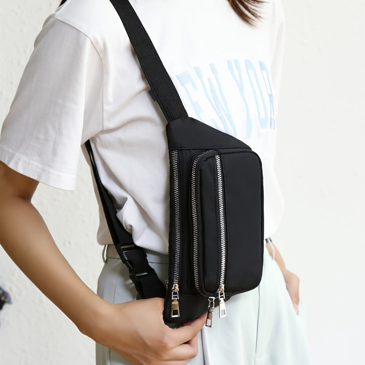 Nylon Chest Bag Zipper Fanny Pack for Women