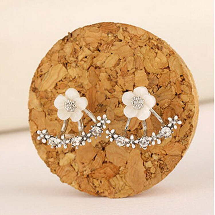 Women's Fashion Floral Stud Earrings With  Exquisite Zircon