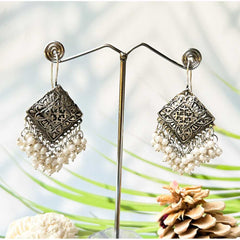 Women's Silver Plated Oxidised Pearl Tasseled Rhombus Shaped Dangle Earring