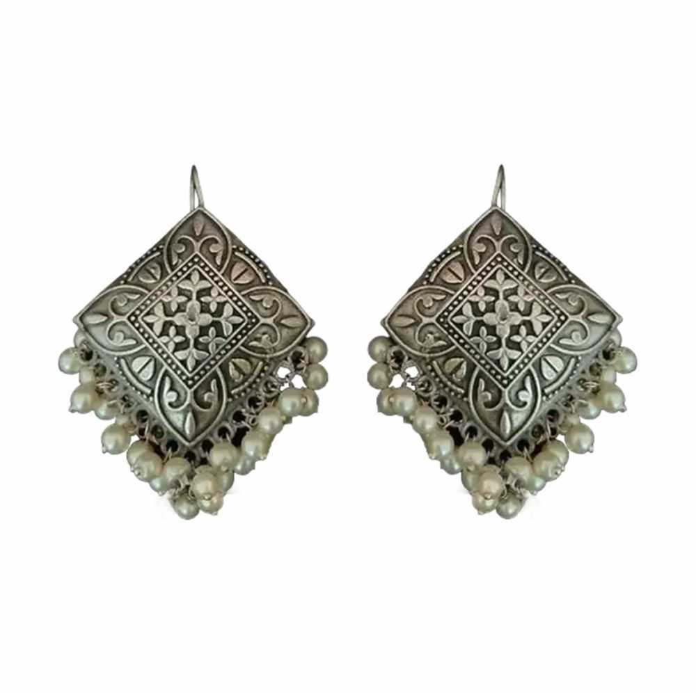Women's Silver Plated Oxidised Pearl Tasseled Rhombus Shaped Dangle Earring