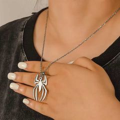 Unisex Stainless Steel Spider Design Pendant Necklace With Linked Chain