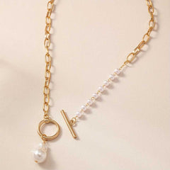 Vintage Inspired Elegant Faux Pearl Pendant Necklace with Golden Clavicle Chain