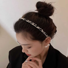 Elegant Leopard Print Headband for Women Non Slip Fashionable Hair Accessory