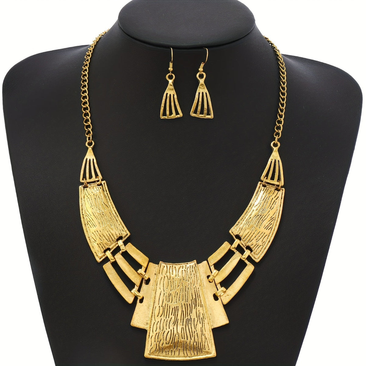 Vintage Earrings and Necklace Jewelry Set Geometric Design Golden Party Accessories