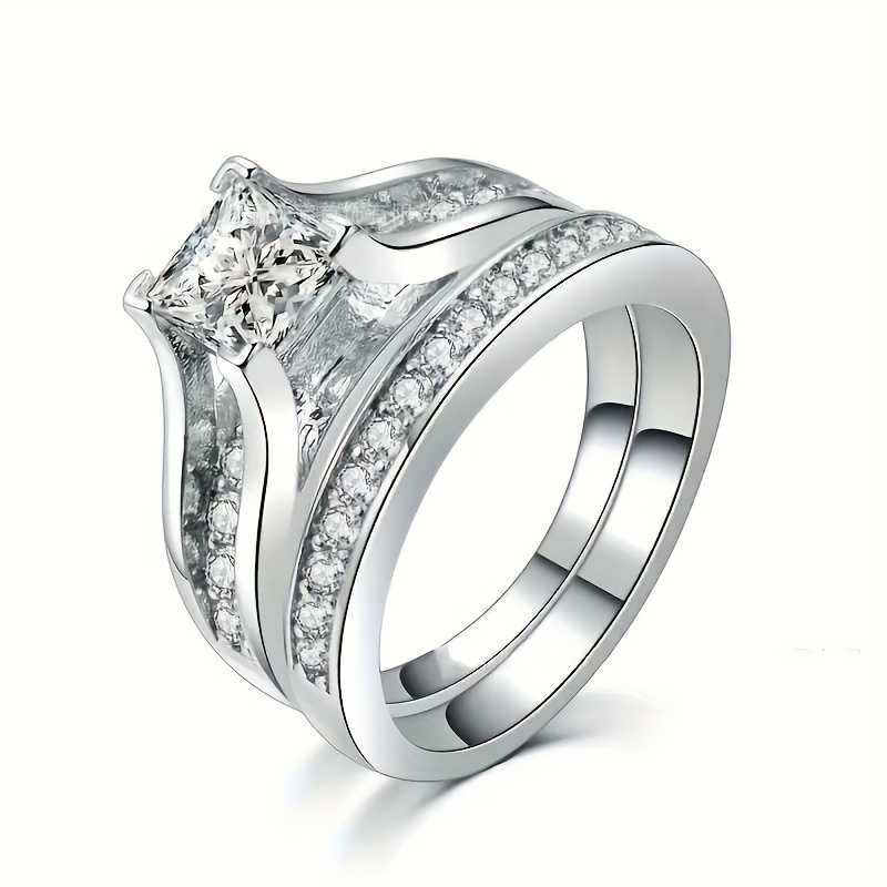 Women's Silver Plated Princess Cut Ring With Cubic Zirconia