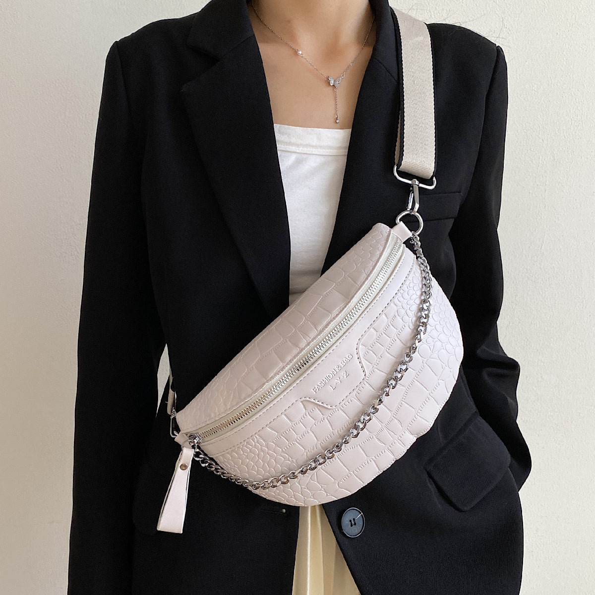 Crocodile Embossed Chest Bag Chain Decor Crossbody Bag