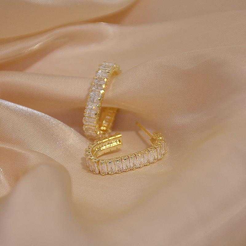 Women's Gold Plated Round Stud Casual Earring With Zirconia