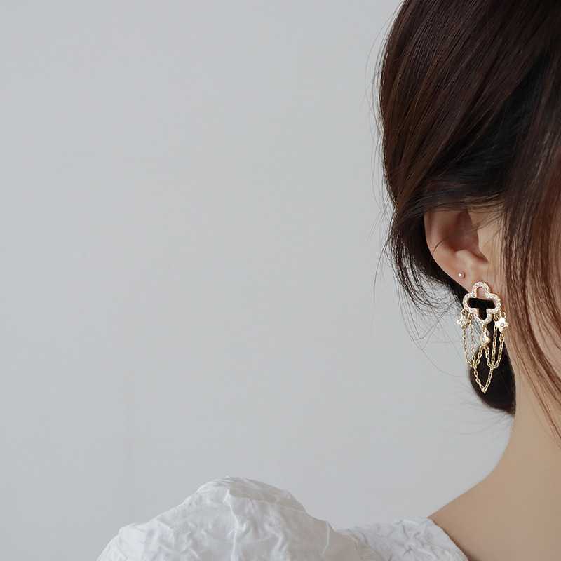 Women's Floral Chain Tassel Drop Earrings With Cubic Zirconia
