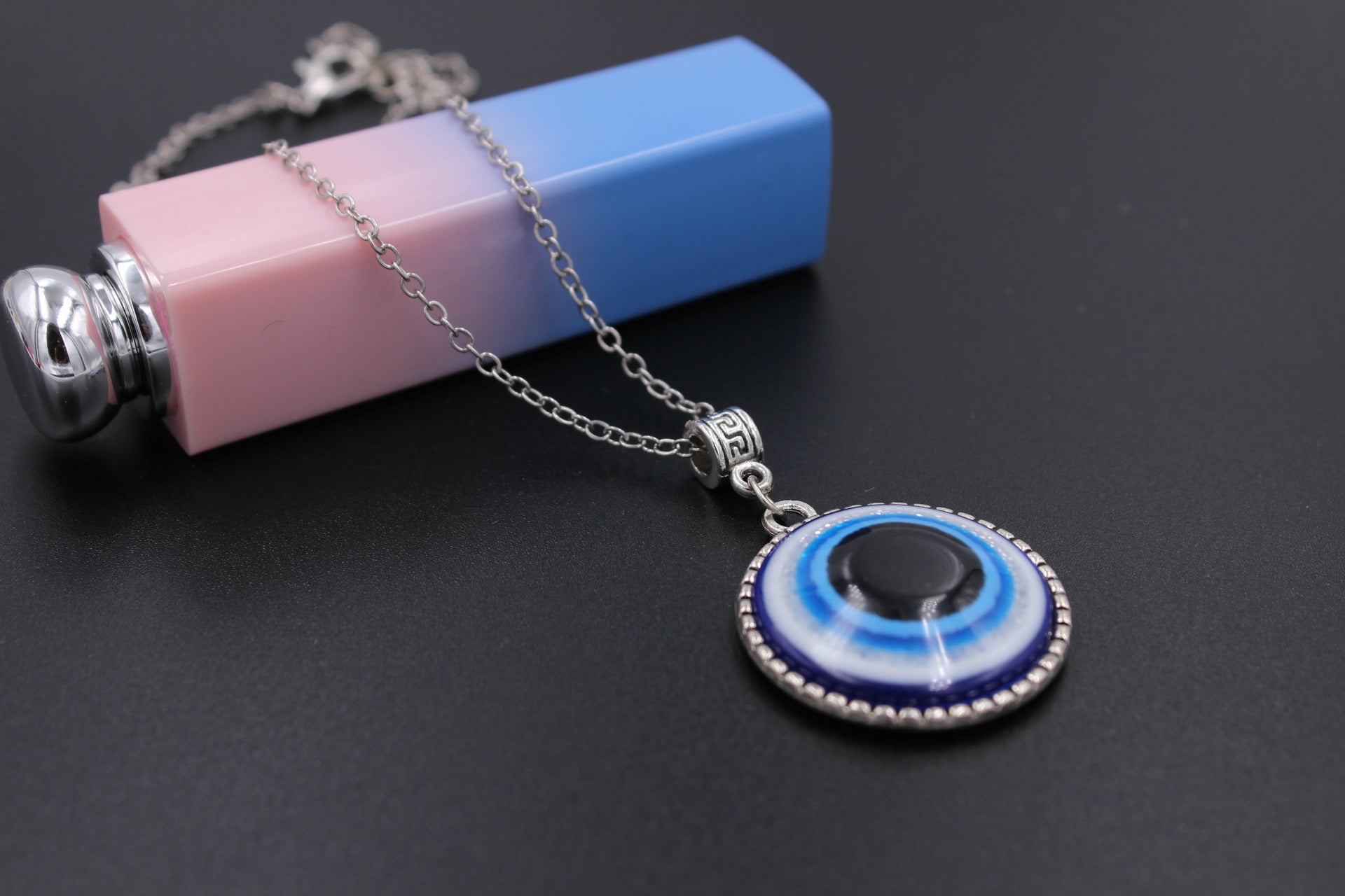 Unisex Silver Plated Chain Necklace With Vintage Blue Eye Round Pendant
