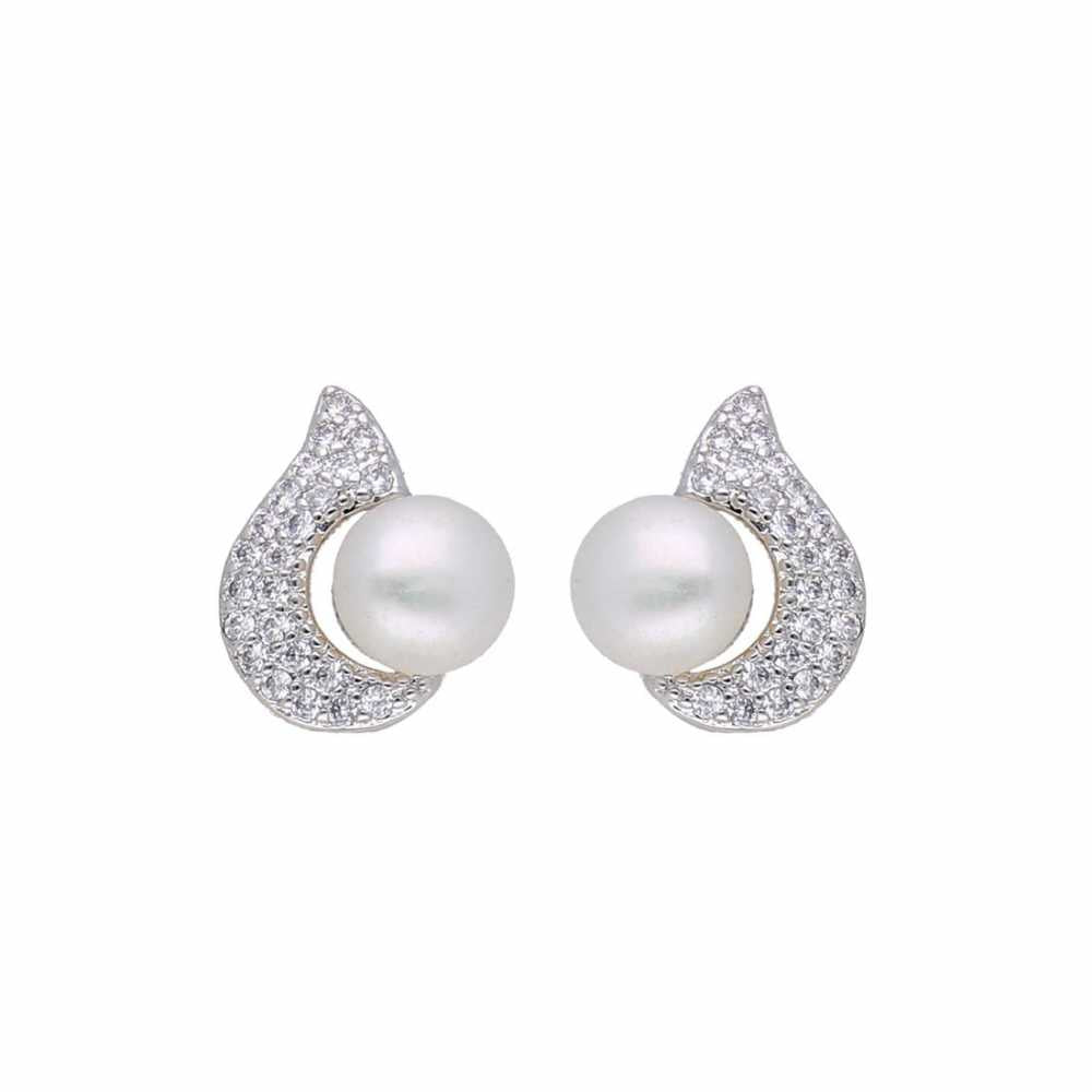 Women's Freshwater Pearl Stud Earring With Zirconia