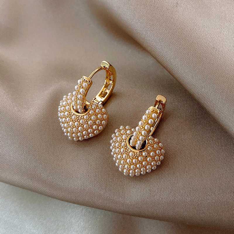 Exquisite Heart Shaped Dangle Earrings Romantic Valentine's Day Gift.