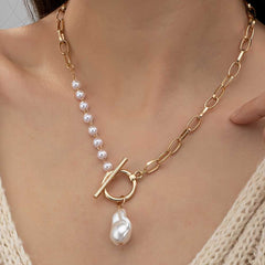 Vintage Inspired Elegant Faux Pearl Pendant Necklace with Golden Clavicle Chain