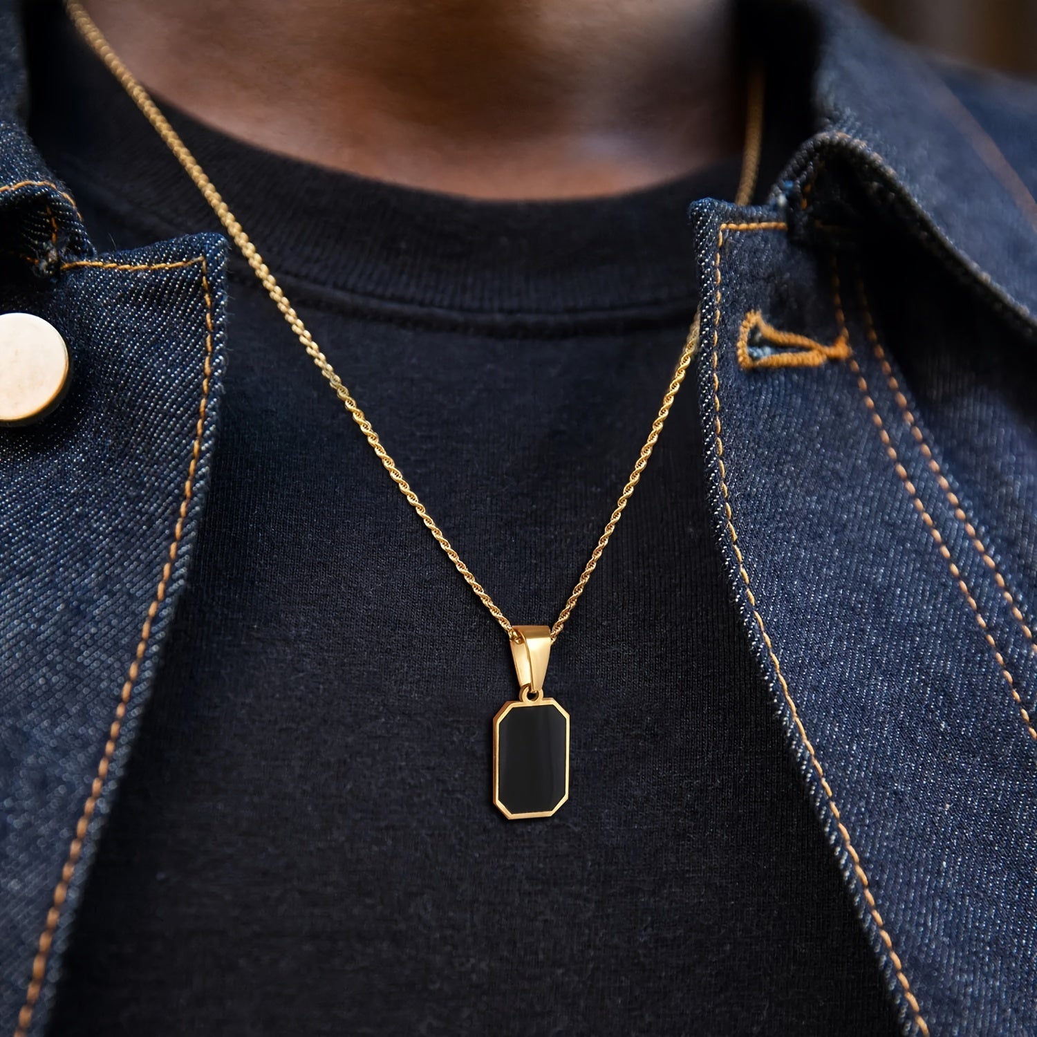 Men's Gold Plated Emerald Cut Onyx Pendant With Rope Chain