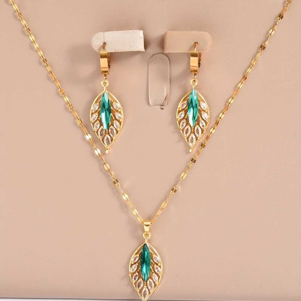 Gold Plated Green Inlaid Rhinestone Leaf Earrings and Necklace Set