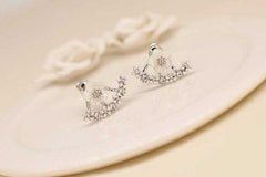 Women's Fashion Floral Stud Earrings With  Exquisite Zircon