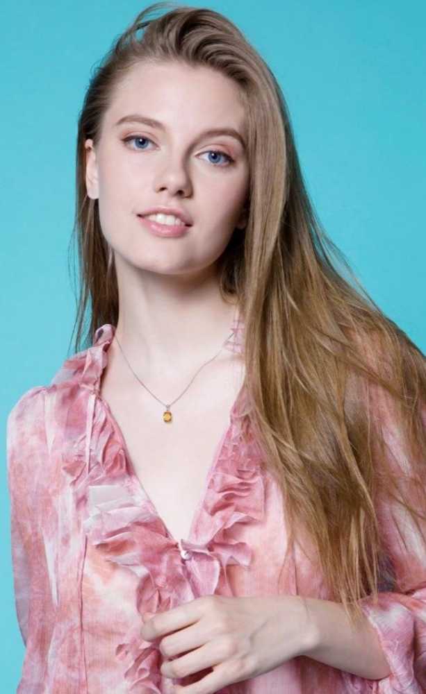 Women's Silver Plated Gemstone Oval Shaped Pendant Necklace